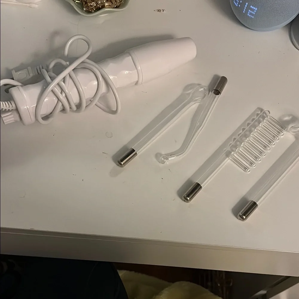 White High-Frequency Facial Wand